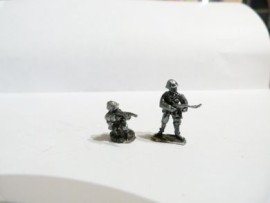 20/IT06 - Infantry with SMG s Firing