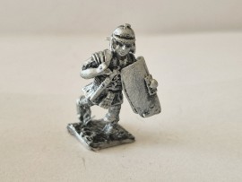 HIN/AR28 Roman Legionary charging.