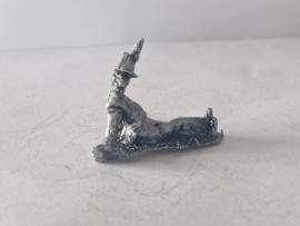 HIN30/F19 Spanish Grenadier : 1812: sitting on ground.