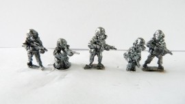 SM/USA10 -  US Army Riflemen ( 5 assorted figures)