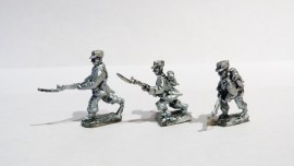 20/SC02 - Infantry Advancing