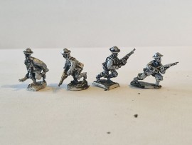 20/GR04 - Infantry Advancing in British Helmet