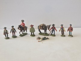25/West1 - Assorted Western Figures